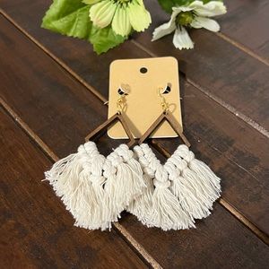Women’s Hand Crafted White Macrame Dangle Earrings on Wooden Frames
